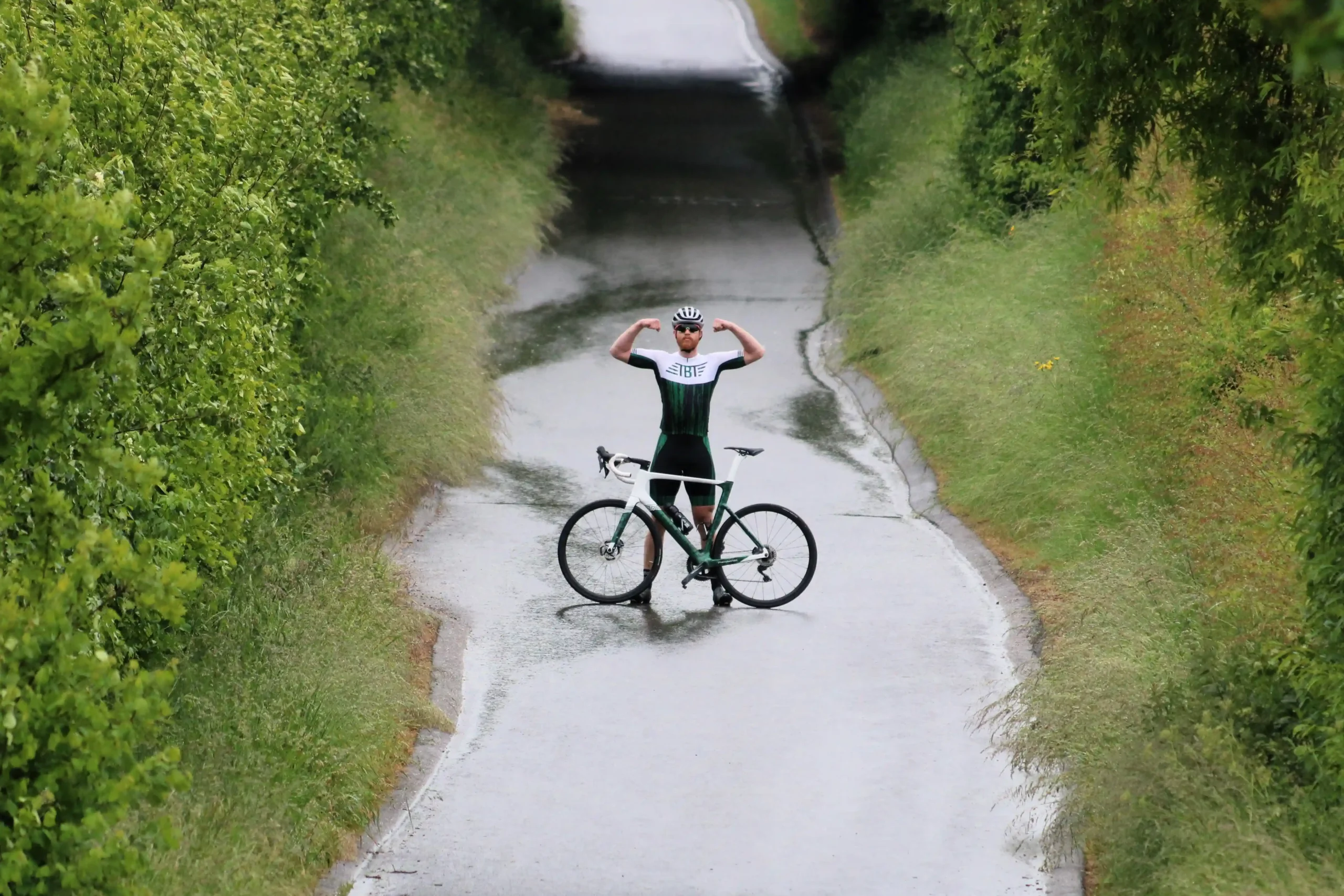 Luc Heine met de eerste TBT Cycling custom wielrenfiets